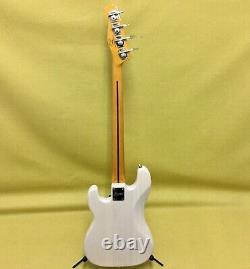 037-4500-501 Squier Classic Vibe Precision'50s Tele Bass Guitar White Blonde