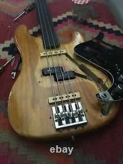 1976 Fender Precision Fretless Bass