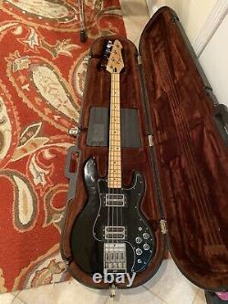 1982 Black Peavey T40 Bass Guitar With OHSC And Manual NO RESERVE