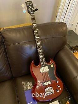 2015 Gibson USA SG Bass Guitar RARE Babicz Bridge & Limited Edition Case