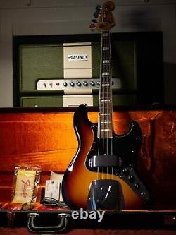 2017 Fender American Vintage'74 Jazz Bass in 3 Tone Sunburst with OHSC