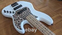 21 SQUIER by FENDER Contemporary Active Jazz Bass HH, Ash Body, Flat Matt White