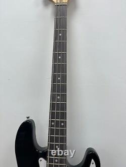 3rd Avenue Full Size 4/4 Electric Bass Guitar Beginner Pack Kit XF204ABKPK