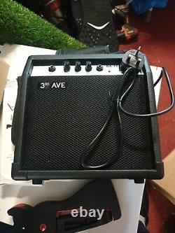 3rd Avenue Full Size 4/4 Electric Bass Guitar With Amplifier NEW MINOR DEFECT
