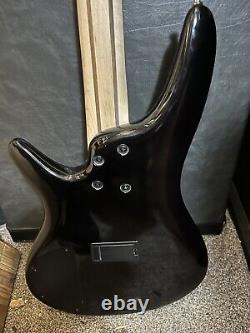 4 string electric used bass guitar