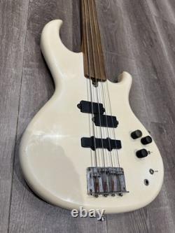 Aria Pro II Fretless Bass Guitar'the Cat Series' Circa 1980