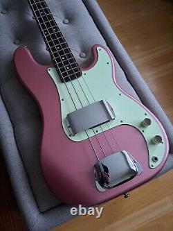 Bass Centre Detroit Bass (Precision Bass, similar to the Guy Pratt Betsy Bass)