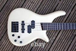 Bass Collection Active Bass in Pearl White
