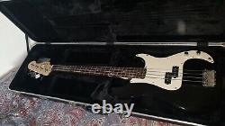 Bass Guitar Fender S-Quire P-BASS (precision bass)