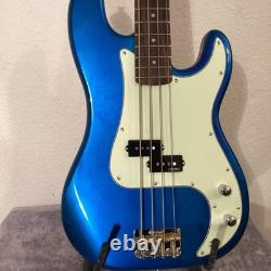 Bass Guitar V4 SB rrp £400 1/2 pr £199.99