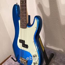 Bass Guitar V4 SB rrp £400 1/2 pr £199.99