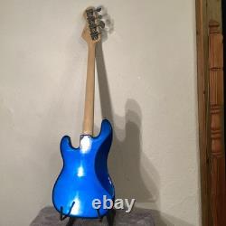 Bass Guitar V4 SB rrp £400 1/2 pr £199.99