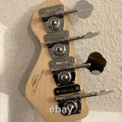 Bass Guitar V4 SB rrp £400 1/2 pr £199.99