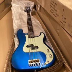 Bass Guitar V4 SB rrp £400 1/2 pr £199.99