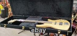 Chase Deluxe Electric Bass Guitar Hard Wood Case with Plush Lined Interior