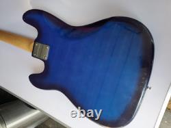 Cheetah 4 String Bass Guitar. Midnight Blue, Split Coil Pickups. Great Beginners