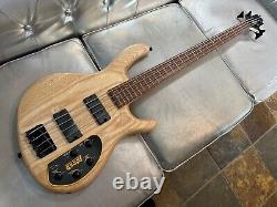 Cort Action DLX V AS Bass, Open Pore Natural