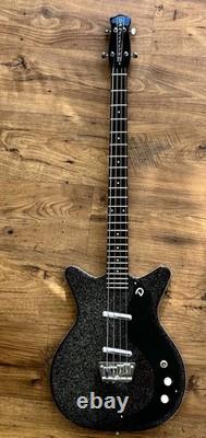 Danelectro DC59 Bass Guitar Black Short Scale with Case Excellent Condition