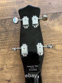 Danelectro DC59 Bass Guitar Black Short Scale with hard Case Excellent Condition