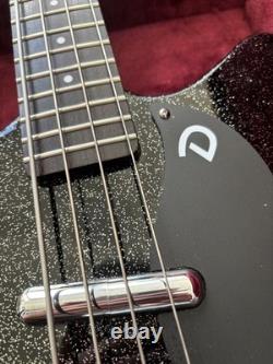 Danelectro DC59 Bass Guitar Black Short Scale with hard Case Excellent Condition
