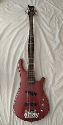 Dean Razor 4-string Bass Guitar, Excellent Condition