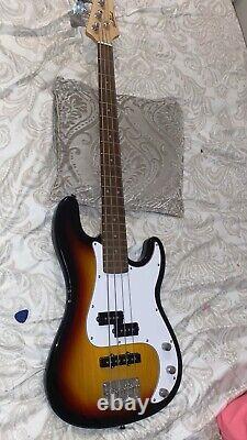 Electric bass guitars used