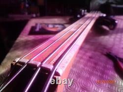 Electric fretless bass guitar 4 string
