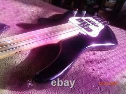 Electric fretless bass guitar 4 string