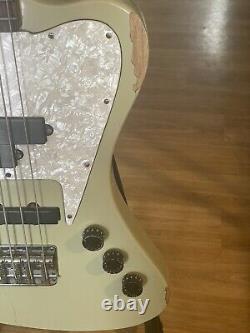 Epiphone Thunderbird Non Reverse Bass