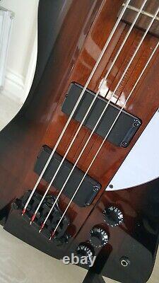 Epiphone Thunderbird electric bass