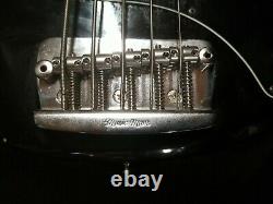 Ernie Ball Music Man StingRay Special 5 5-String Bass Guitar Black withcase