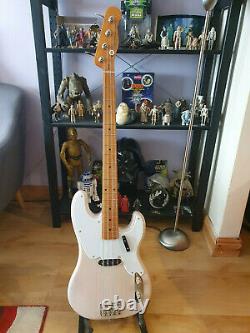 Fantastic Squier 50s Precision Bass