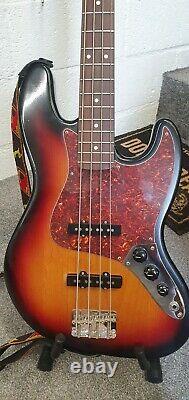 Fender 2003 HIGHWAY ONE Jazzmaster Bass Guitar USA WITH CASE AND PRO SET UP
