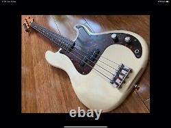 Fender 62 Reissue Precision Bass high quality japanese made, 2002