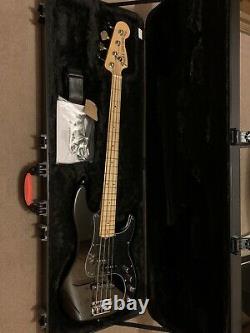 Fender American Deluxe Precision Bass