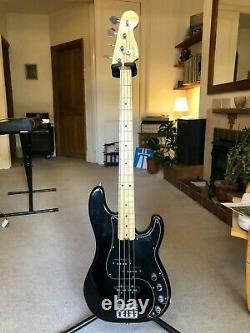 Fender American Elite Precision Bass, Excellent condition 2016 Case, Black Maple