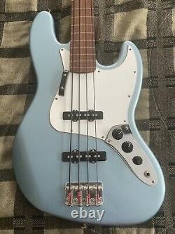 Fender American Standard Jazz Bass Fretless Blue Agave 2002