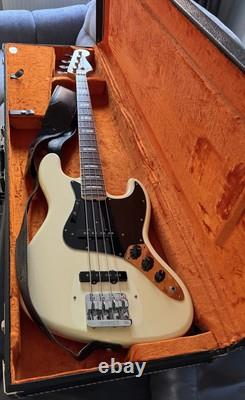 Fender American Vintage 74 Jazz Bass Olympic White made In 2013