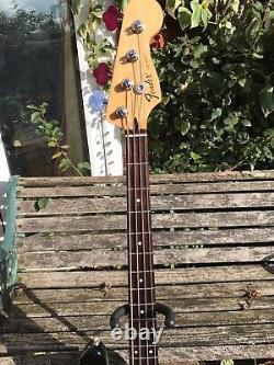 Fender Classic Series 60's Jazz Bass Sunburst