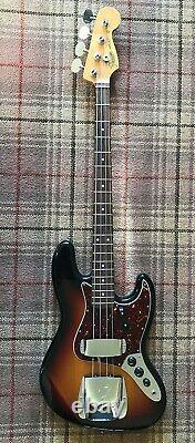 Fender Classic Series'60s Jazz Bass Guitar 2012