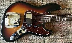 Fender Classic Series'60s Jazz Bass Guitar 2012