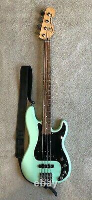 Fender Deluxe Active Precision Bass Special (Surf Pearl)