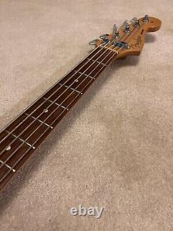 Fender Deluxe Jazz Bass (Mexico) 5 String Bass Guitar Sunburst with Hiscox Case