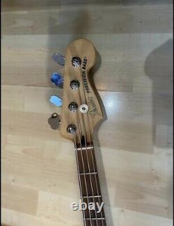 Fender Deluxe P Bass Special Olympic white
