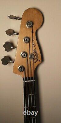 Fender Flea Signature Jazz Bass Excellent Condition withGig Bag & strap