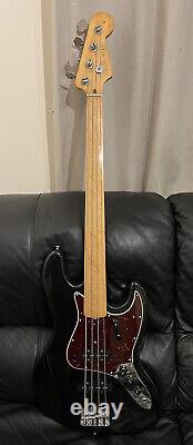 Fender Fretless Jazz Bass, Black, Tort Pickguard, Tug bar, Mods Available