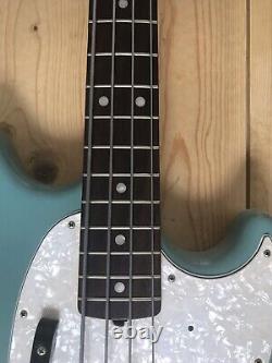 Fender JMJ Mustang Bass Daphne Blue Practically New