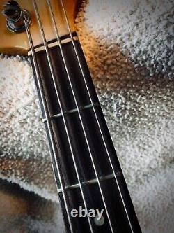 Fender Jazz Bass Modern Player Crafted in China