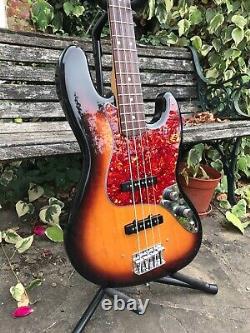 Fender Jazz Bass Sunburst withRosewood fretboard & Stack knob control