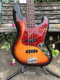 Fender Jazz Bass Sunburst withRosewood fretboard & Stack knob control